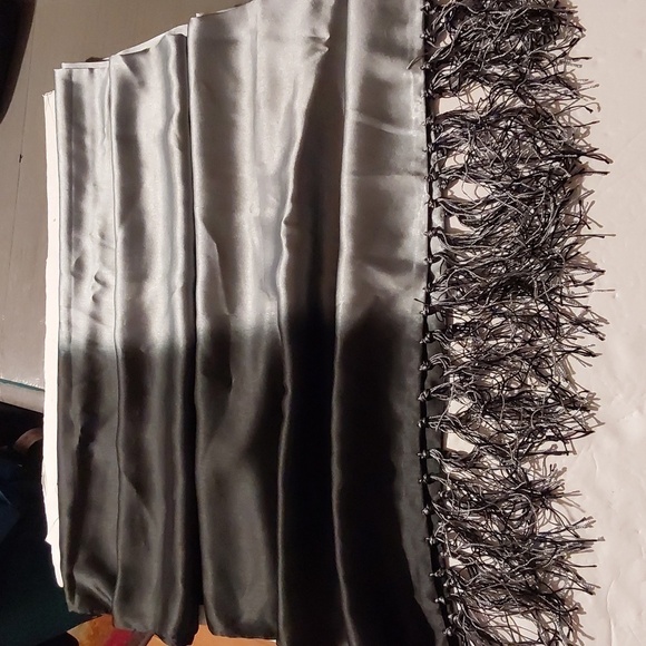 Echo Womens Silky Satin Oversized Black Silver Gray OMBRE Scarf Shawl Stunning! - Picture 1 of 6